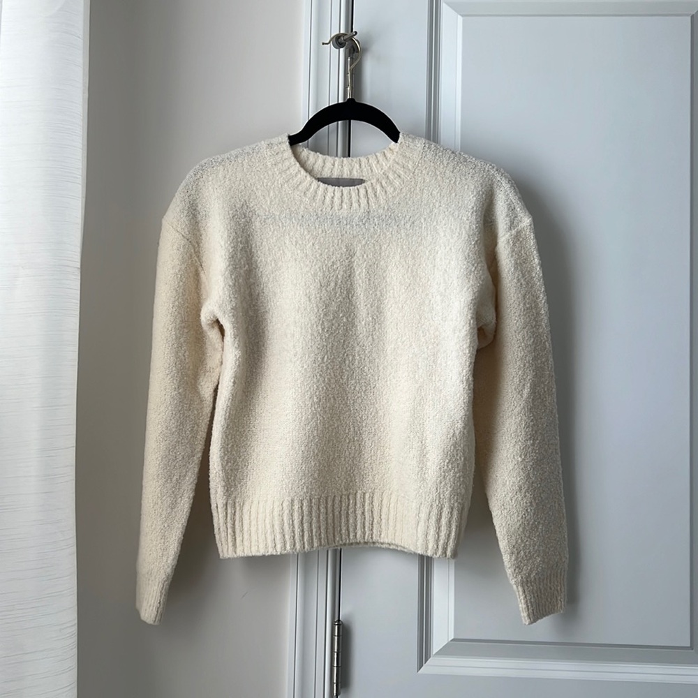 Everlane Sweater 🤍